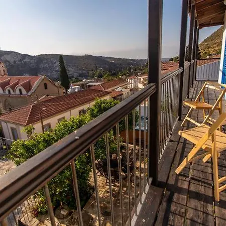 Daire View Traditional *