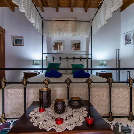 View Traditional Apartment *