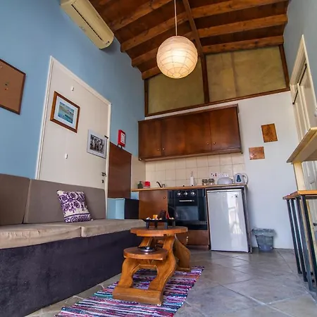 View Traditional Daire Kalavasos