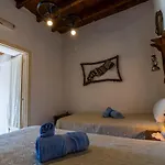 View Traditional Апартаменты Калавасос