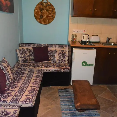 View Traditional * Калавасос